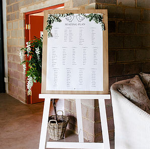 Easels & Frames - 