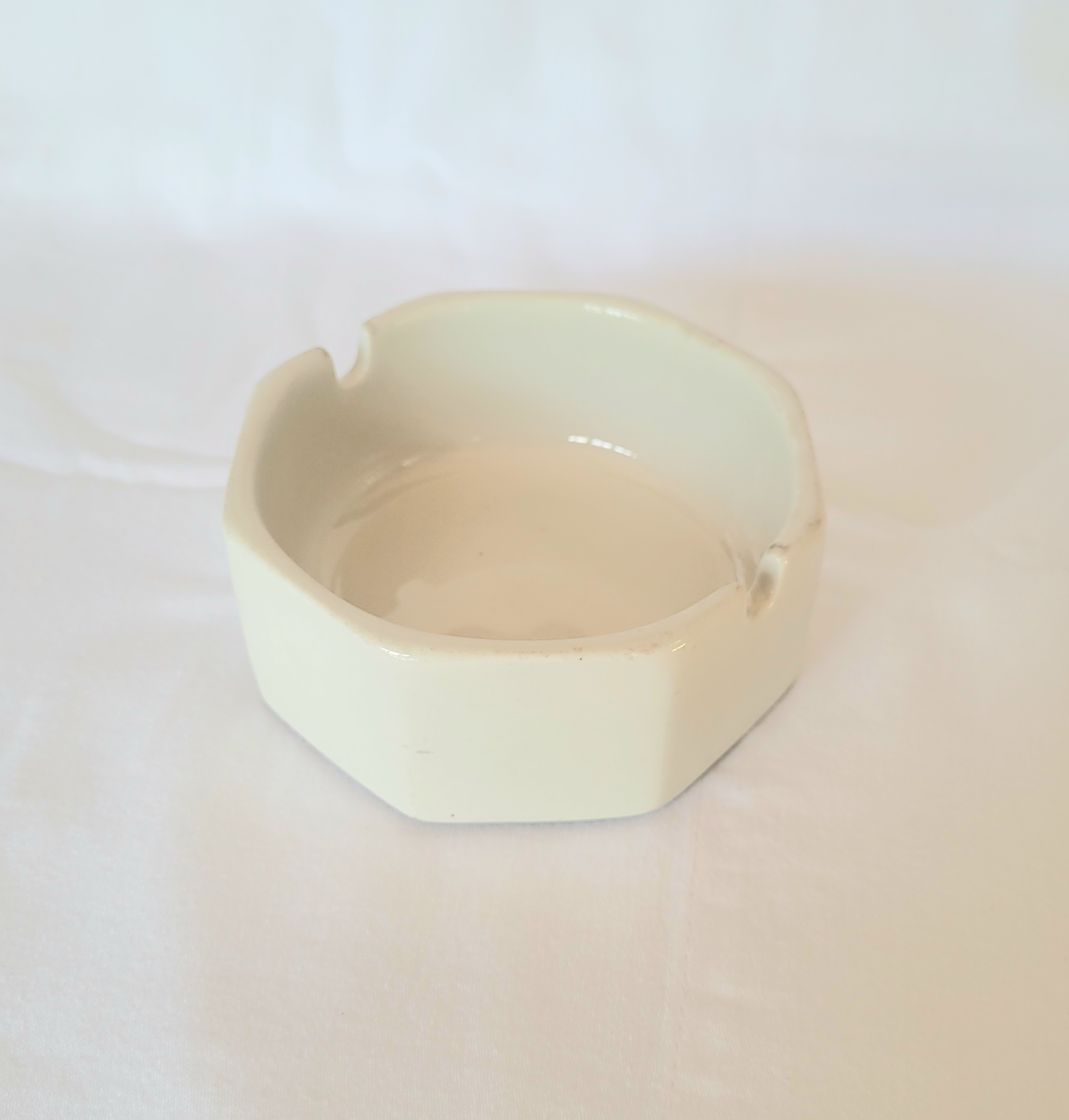 Ash tray Ash tray
