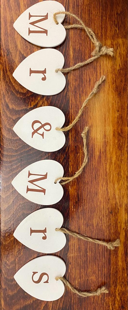 Mr & Mrs sign Mr & Mrs sign