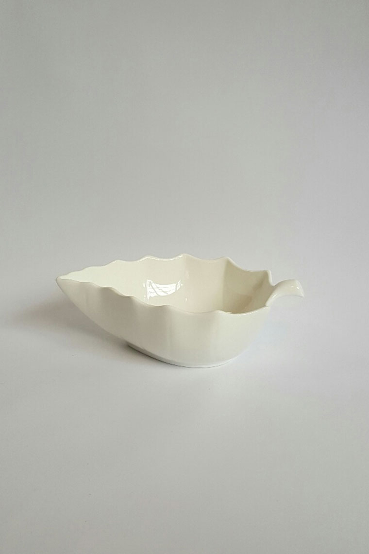 Small Leaf Serving Bowl